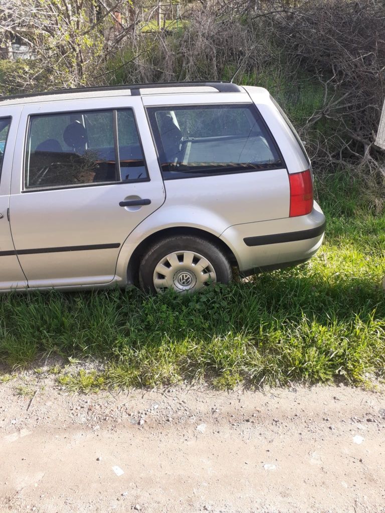 Golf 4 нов внос 1.6 101 кс