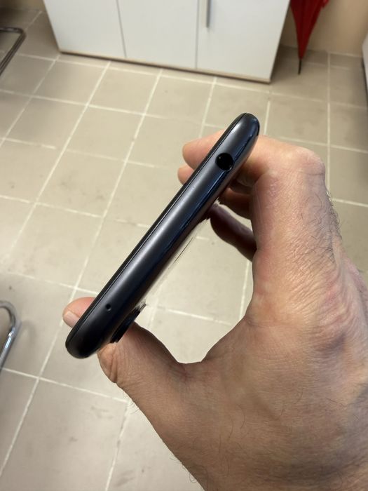 A1 Alpha 20 4/128gb - отличен