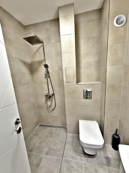 Продава се Тристаен апартамент в Пловдив, Христо Смирненски - 106 кв.м за 1982 €/кв.м - Снимка #5