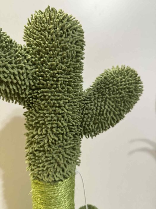 Драскалка за котка кактус