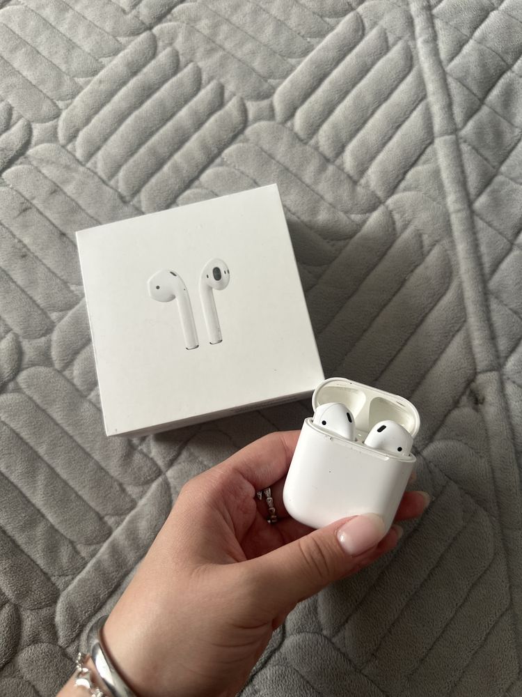 Airpods 2nd Generation