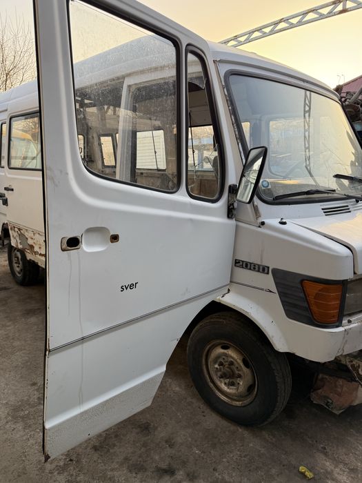 Мерседес Бус Сапог Т1 запчасти авторазбор