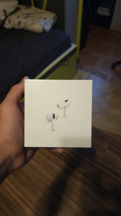 (ЦЕНАТА може да СЕ ОБСЪДИ) Продавам AirPods pro 2 ОРИГИНАЛНИ!
