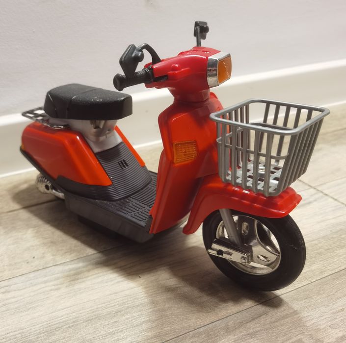 Scuter tip Vespa primavera scooter de colecție