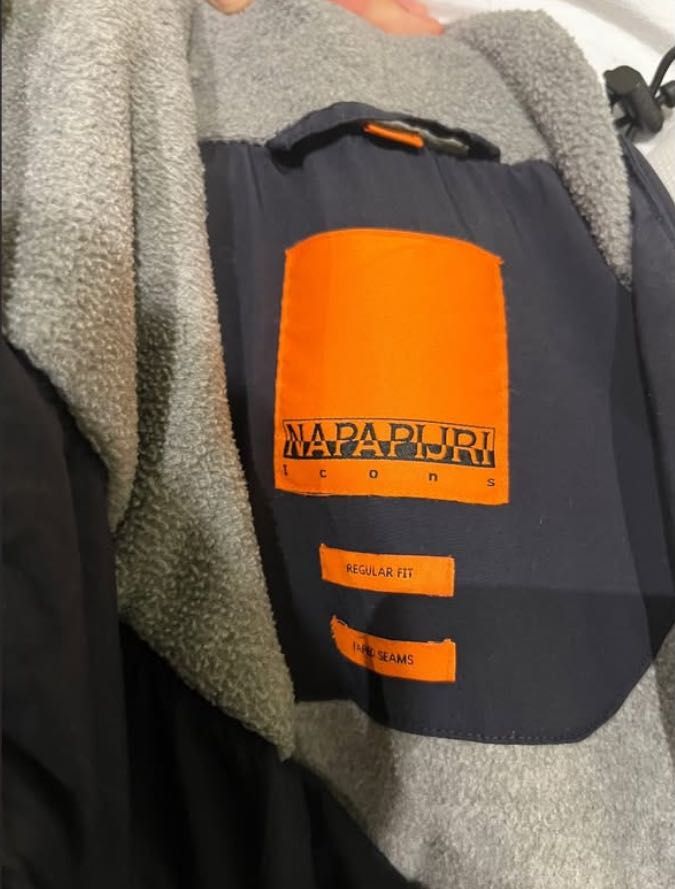 Яке Napapijri тъмно синьо