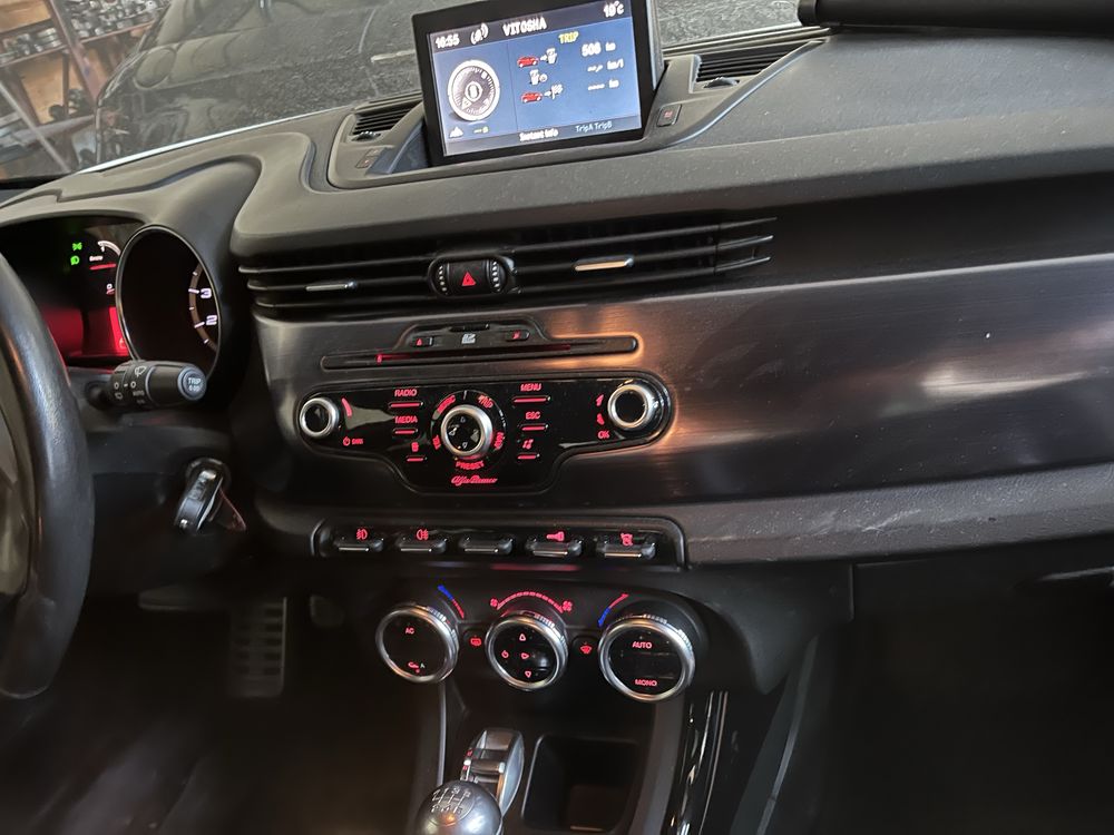Alfa Romeo Giulietta 1750 TBi QV на части Алфа  Ромео Жулиета