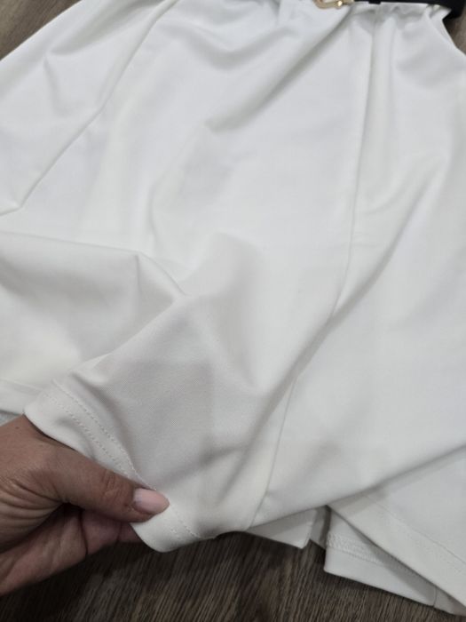 Бяла дамска рокля