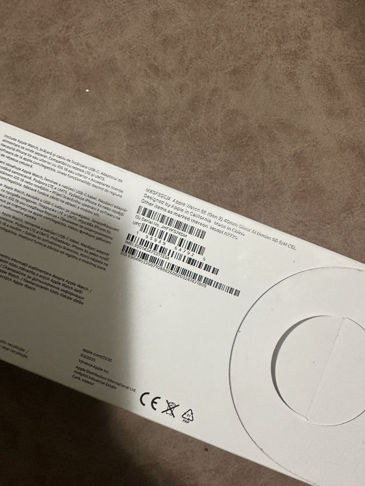 Apple watch SE Generation 2 40mm silver AI denim