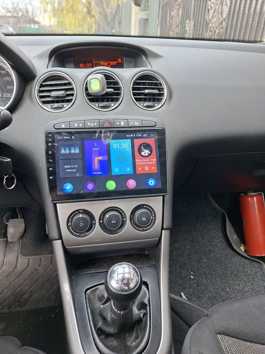 Vând Peugeot 308 decapotabil