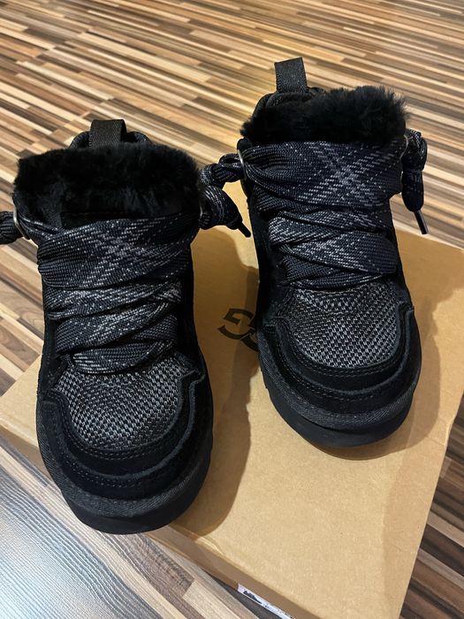 UGG спортни обувки