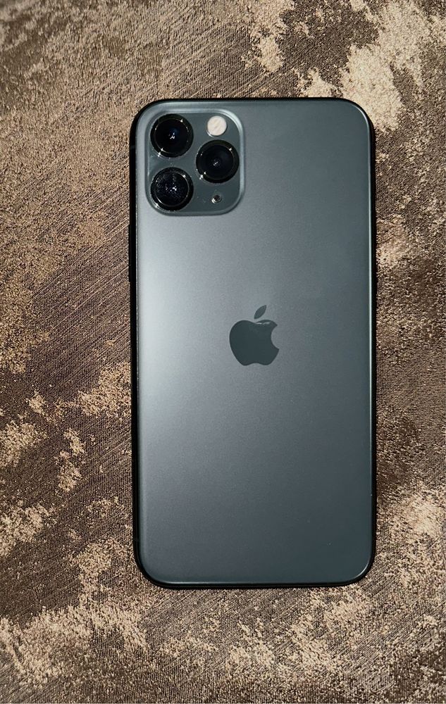 Продам iPhone 11 pro