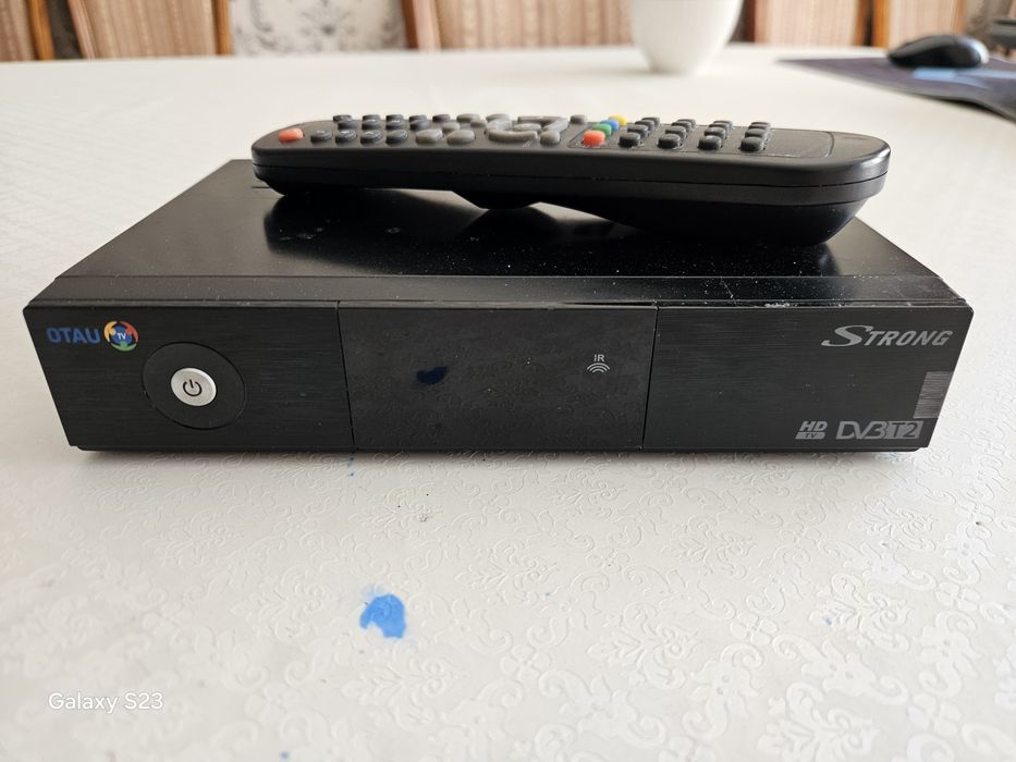 Цифровой ТВ тюнер Strong