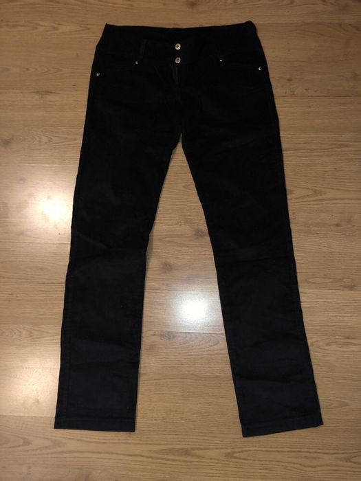 Pantaloni dama