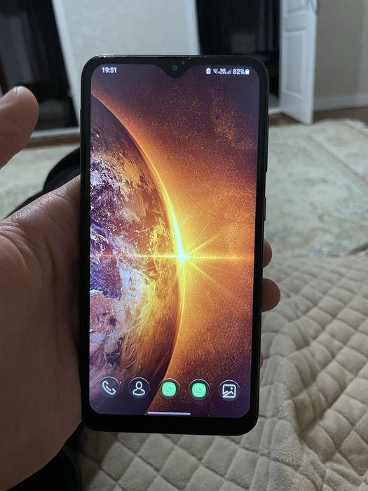 продам samsung A10 32 память