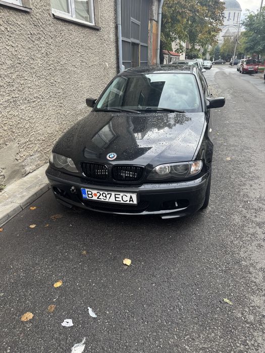 Vand e46 negru 1.8