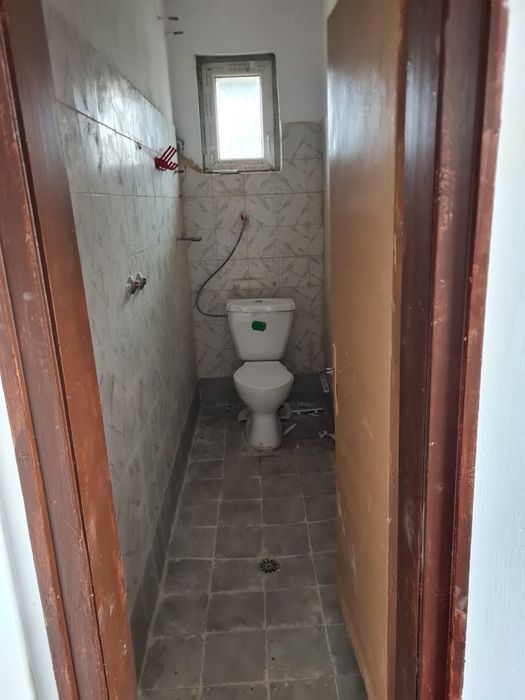 Продавам етаж от къща в Кюстендил Център