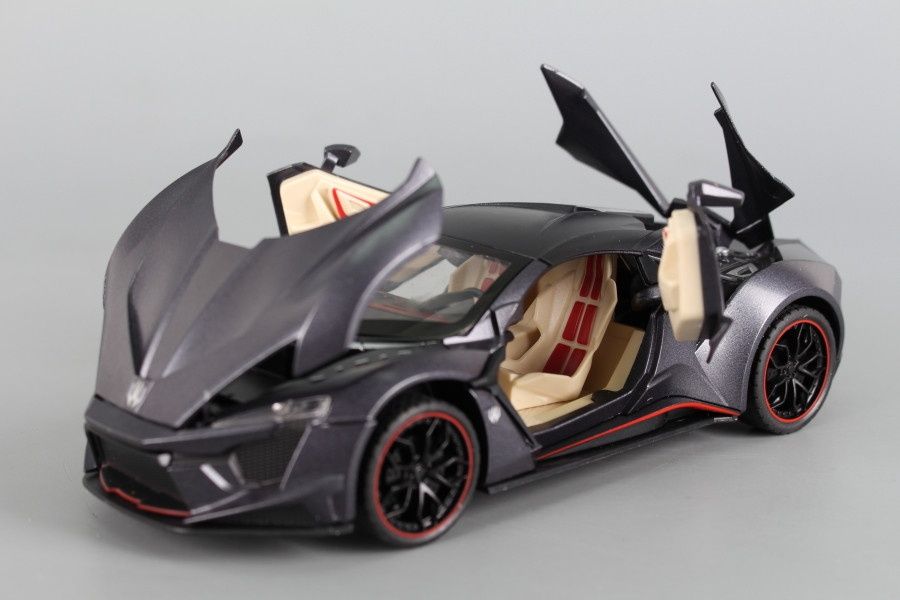 Lykan Hypersport (1:24)метална кола с отварящи се врати звук, светлина