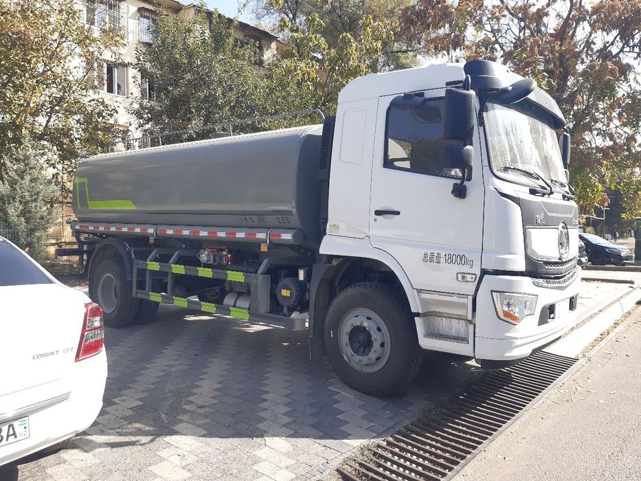 SHACMAN водовоз 15 куб.м юкори сифатли 2025й, howo водовоз етказилади