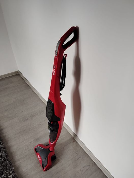 Aspirator fără sac.