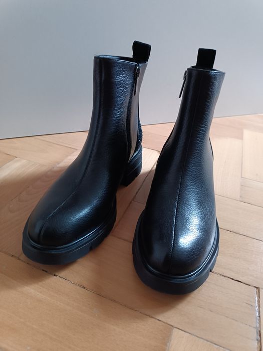 De vânzare botine Flavia Passini, mârimea 39..