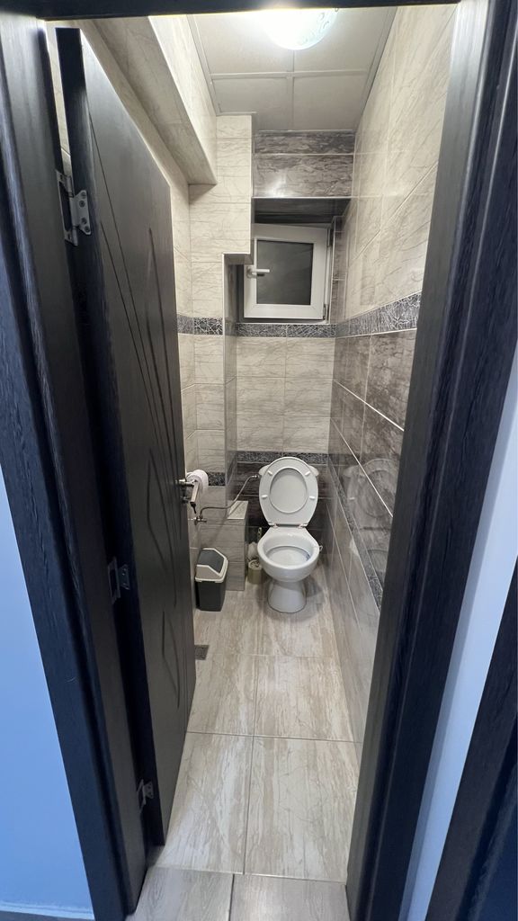 Дава се под наем Тристаен апартамент в Асеновград - 70 кв.м за 306 € - Снимка #7