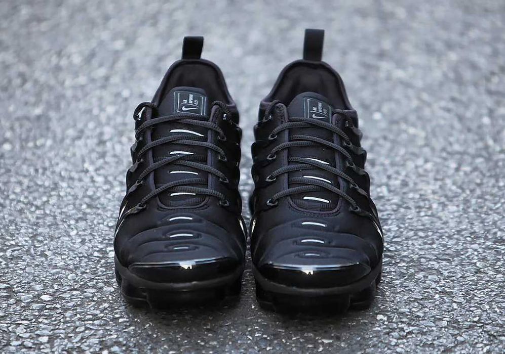 Nike Vapormax TN All  Black Brand New Men Shoes TNB