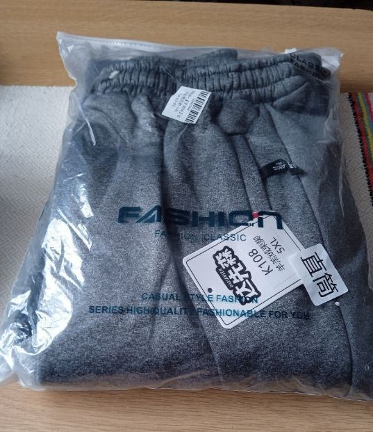 Pantalon sport groasă