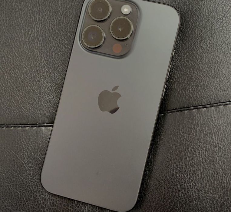iPhone 15 Pro 256Gb с гарантией