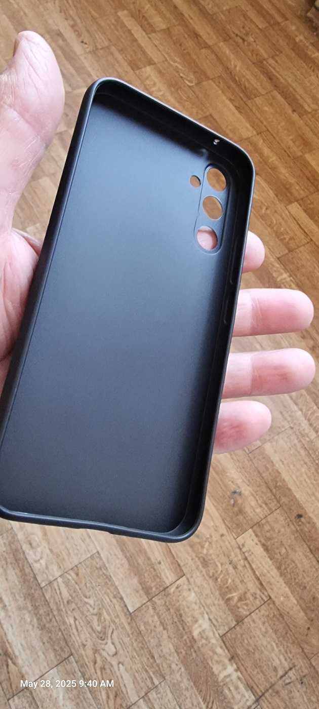 Подарявам 8 бр. нови калъфи - гръб за Samsung A34