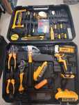 Autofiletanta Dewalt 36v și 5ah cu 2 acumulatori și 45 de accesorii