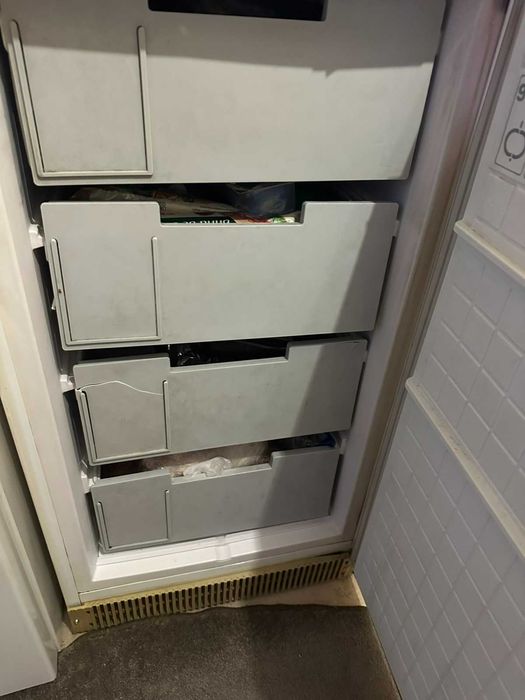 фризер с 4 чекмеджета