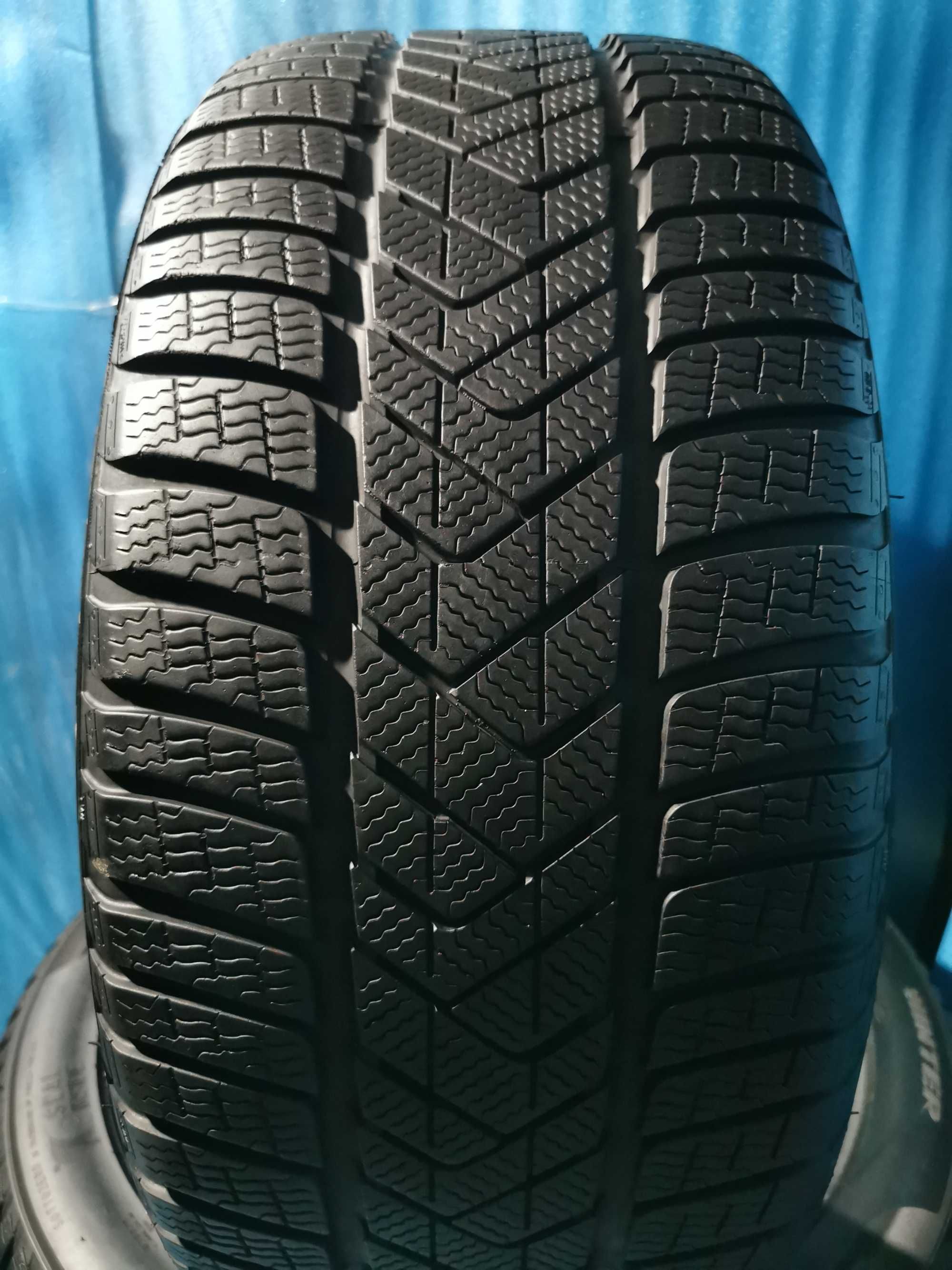245 45 18 - 275 40 18 pirelli m+s 4 buc