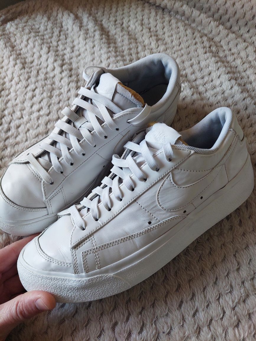 Маратонки Nike Blazer low platform