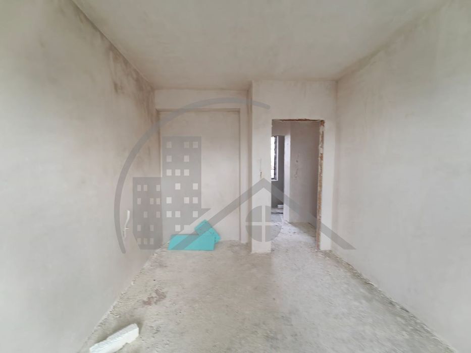 Двустаен обзаведен+маза+Паркомясто