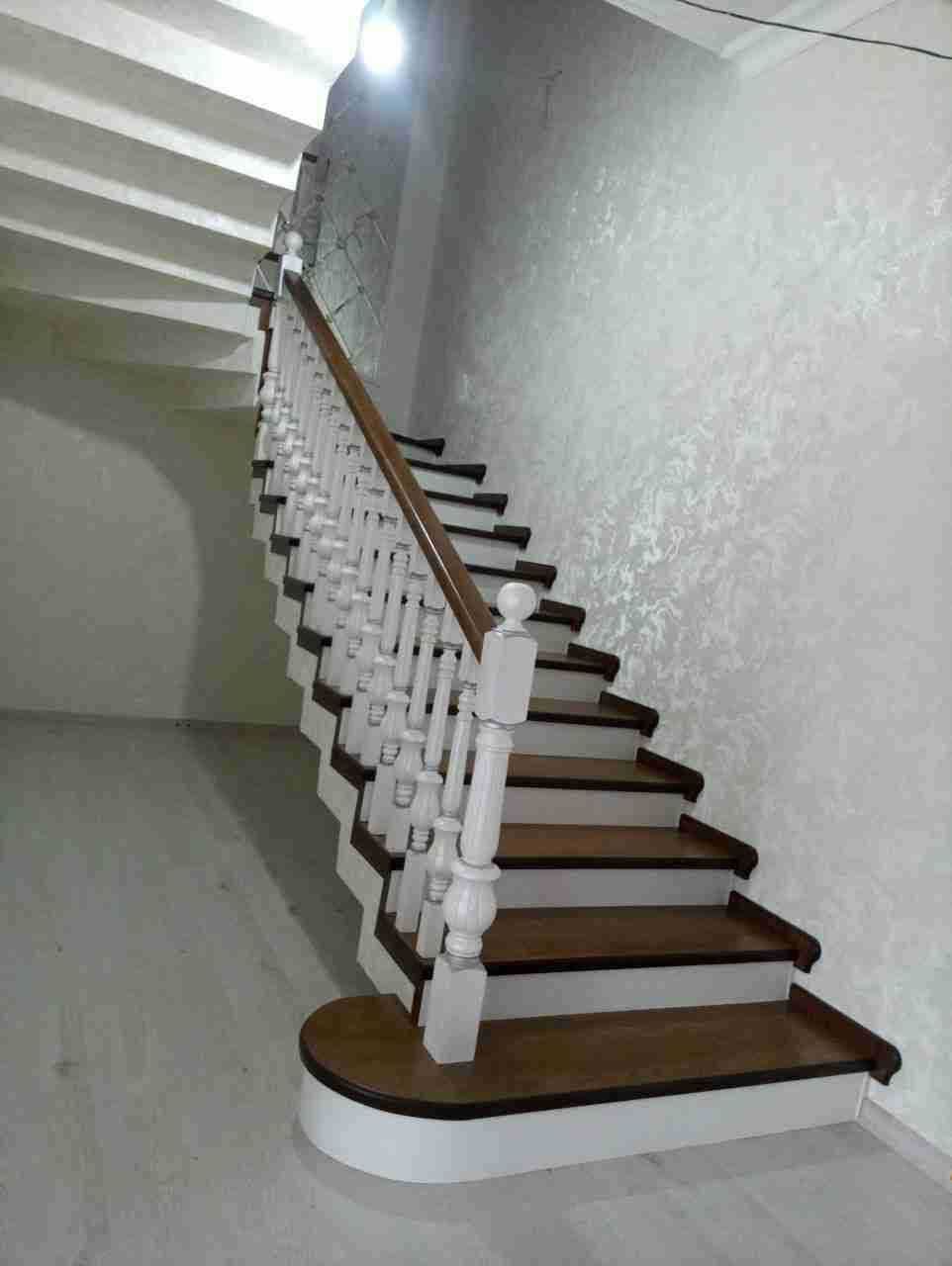 Деревянные лестницы тахта зина сизнинг дидингиз асосида ясиймиз