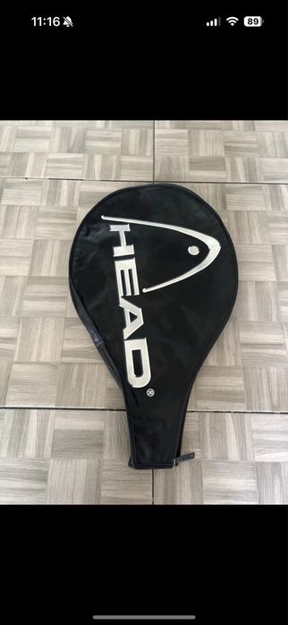 Vand doua huse palete de tenis de camp Head ca noi cu fermoar