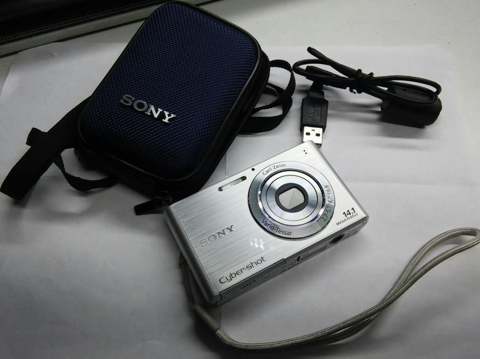 Фотоаппарат Sony DSC W330.