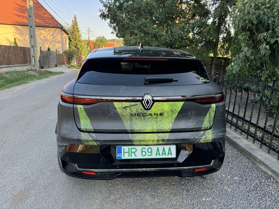 Renault Megane E Tech ICONIC FULL . Pompa de caldura . Garanție