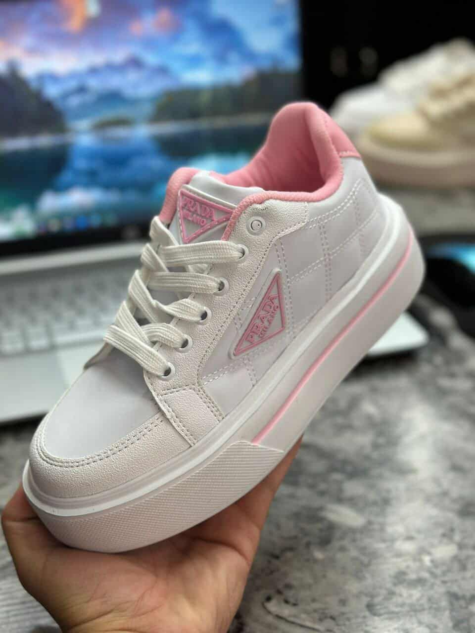 Adidași Prada de dama