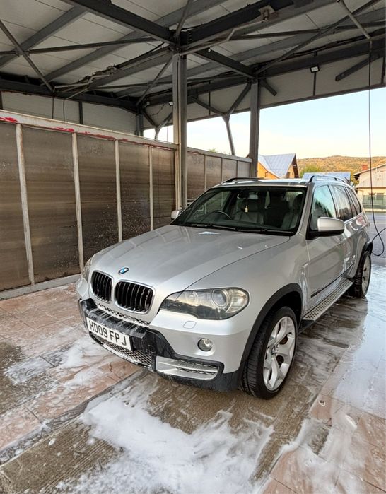 Vând BMW X5 2009