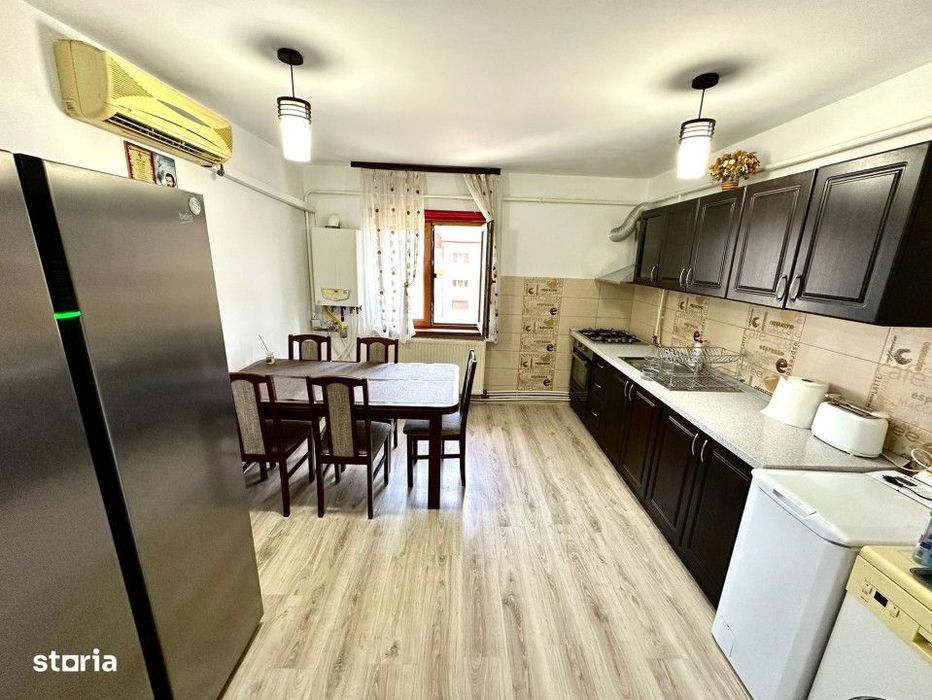 Apartament 4 Camere ,Zona Obor ,Et 3/3