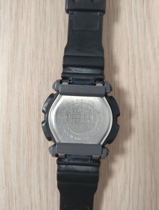 Casio G-shock. DW9052