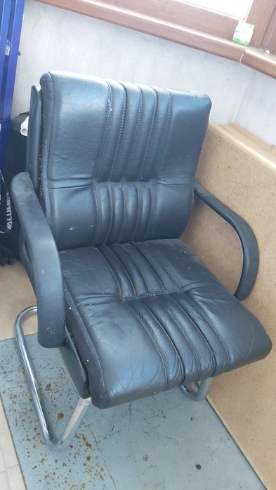 Продам кресло офисное б/у