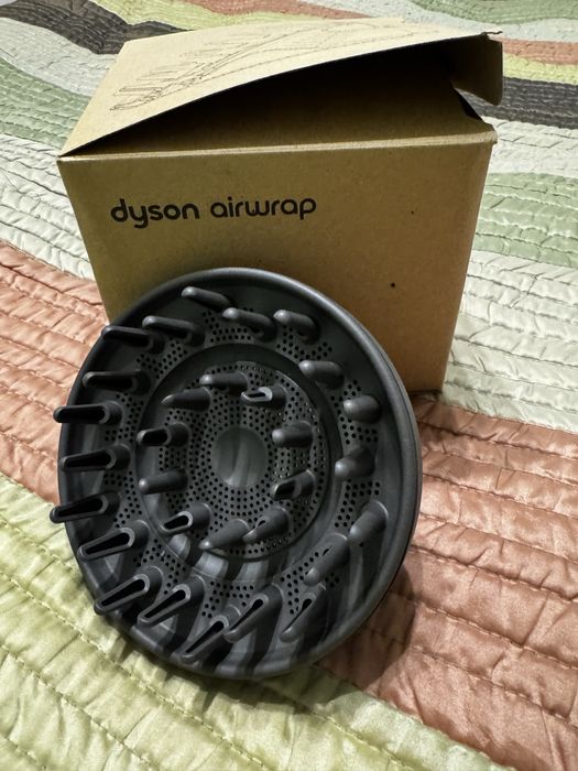 Маша Multistyler Dyson Airwrap HS05 long и дифузер
