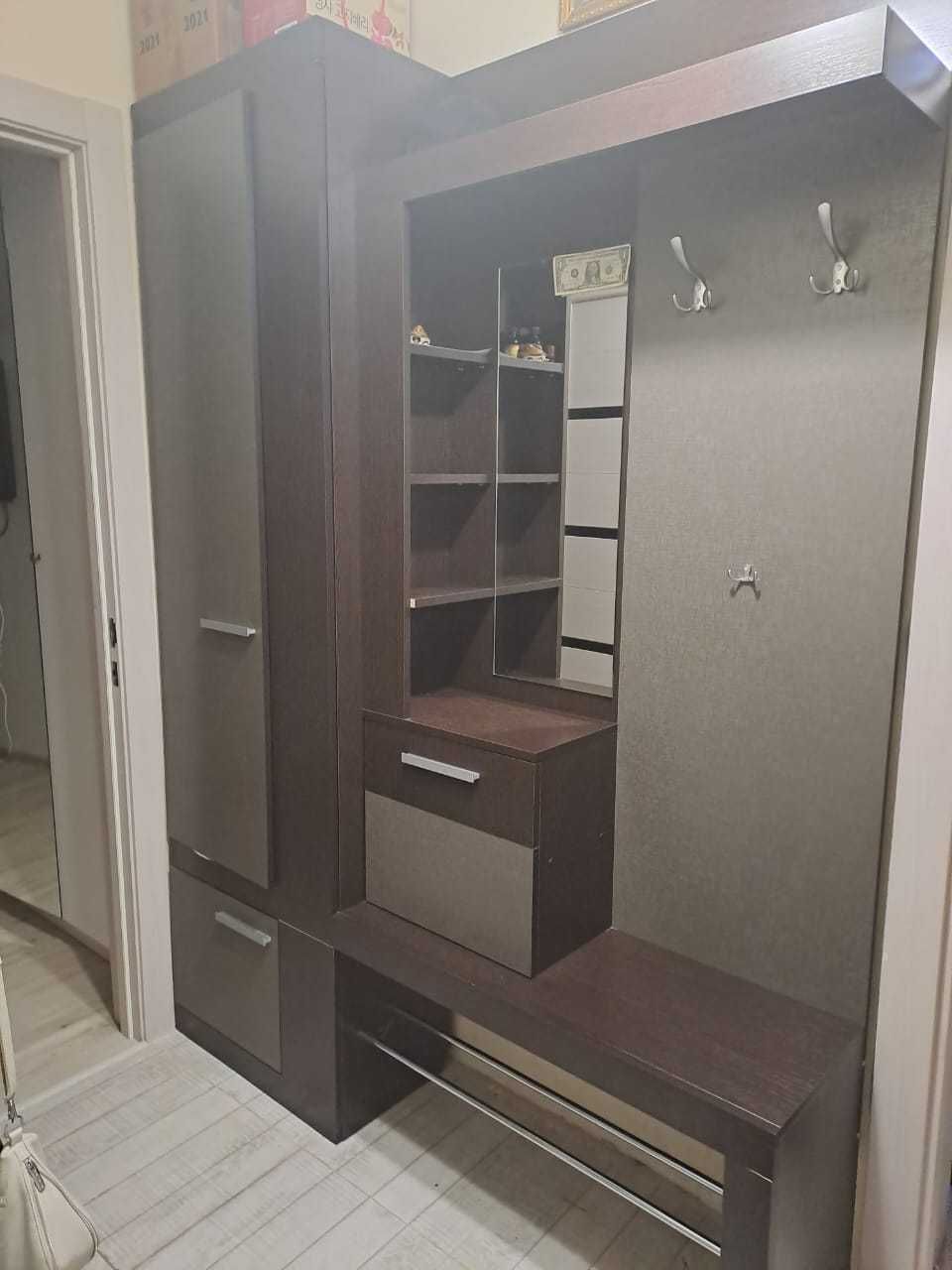 Продам шкаф прихожую