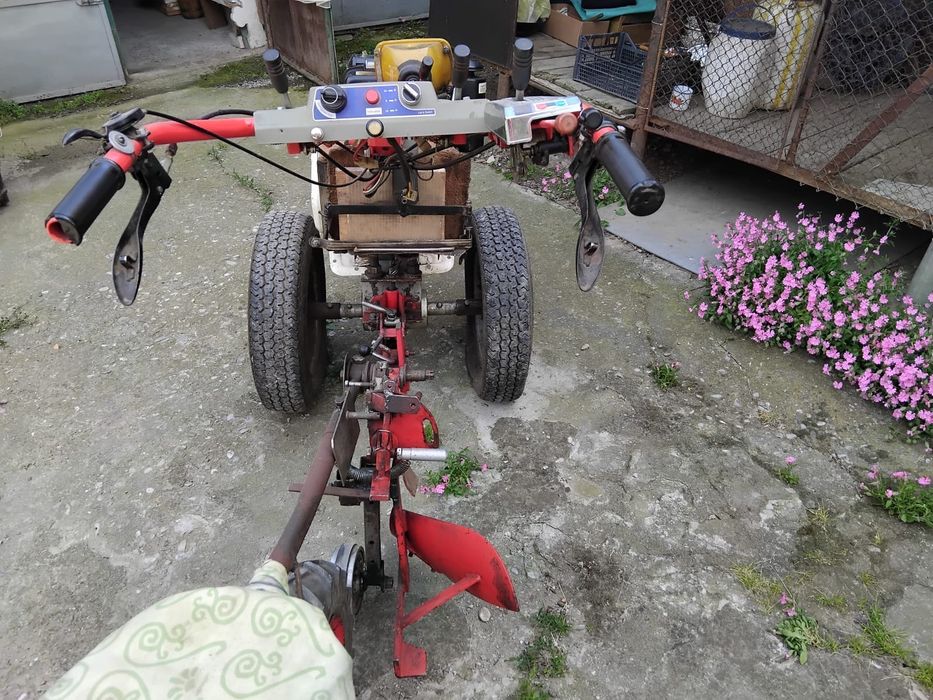 Motocultor diesel 9 CP