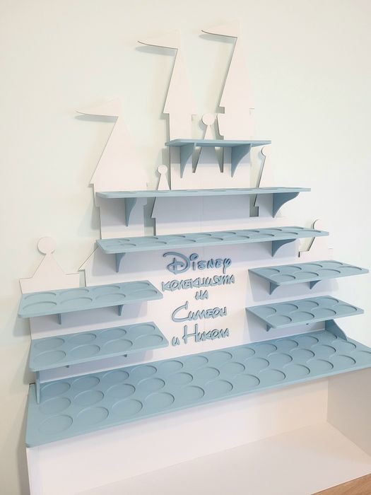 Етажерка Disney Замък за Магически Аудио Приказки – книги и фигурки.