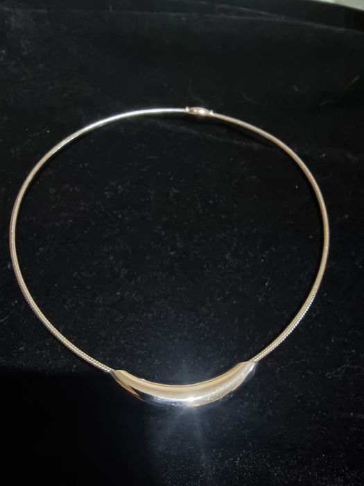 Продаётся колье и браслет