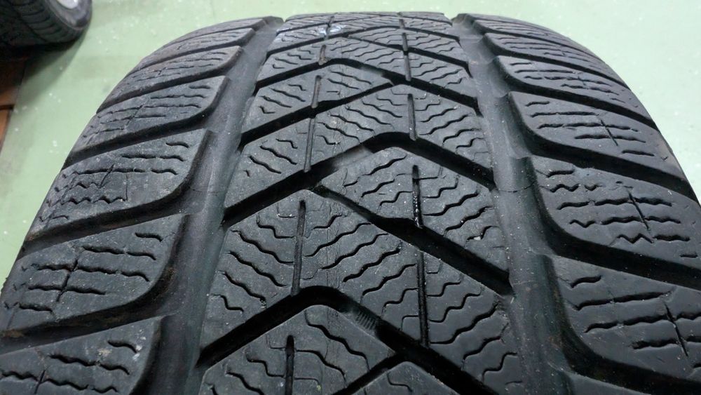 Vand anvelope Pirelli 225/45/17