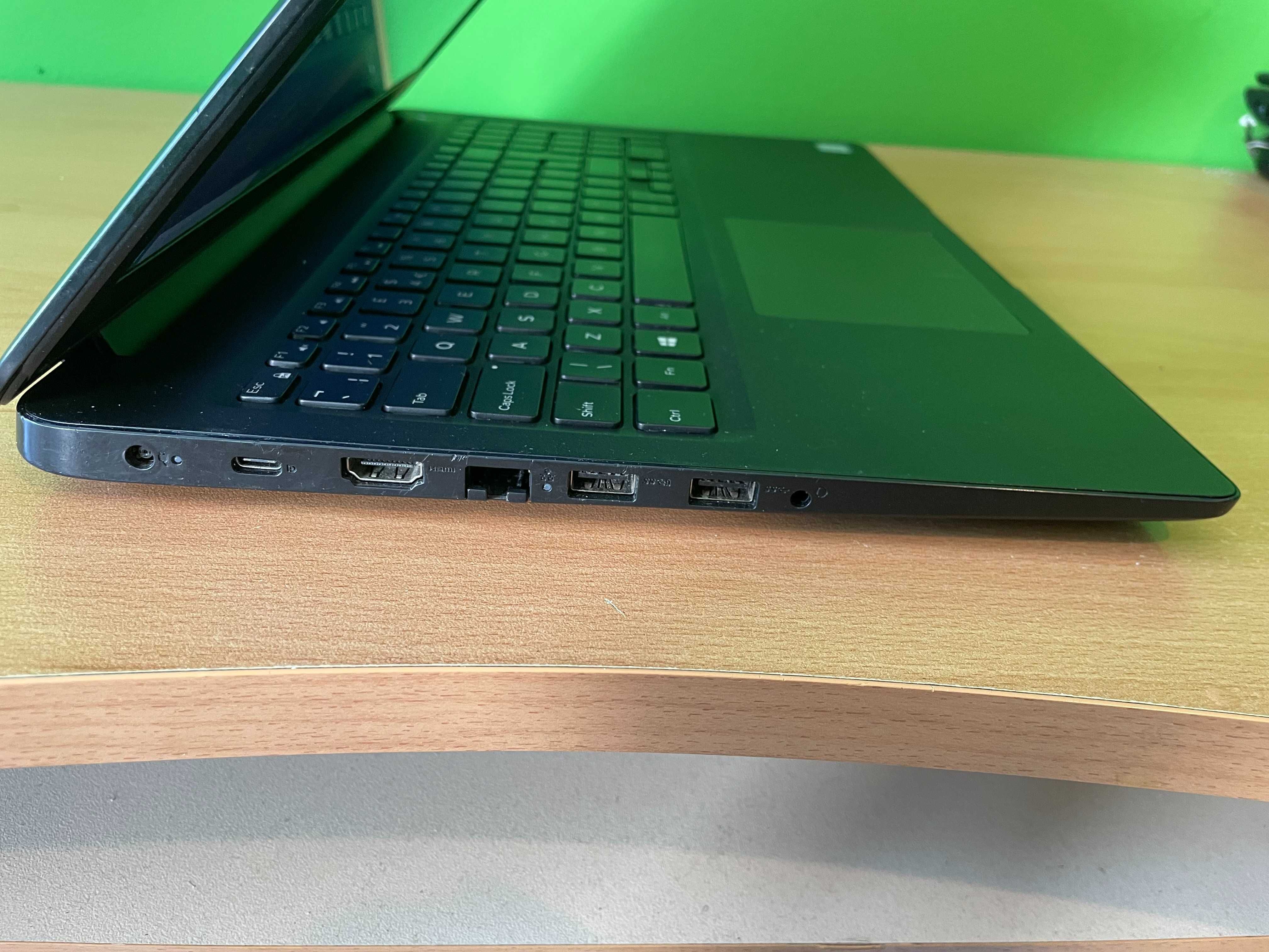 Dell Latitude 3500 - 15.6''FHD, i5-8265u, 8GB RAM, 256GB NVMe PCIe SSD